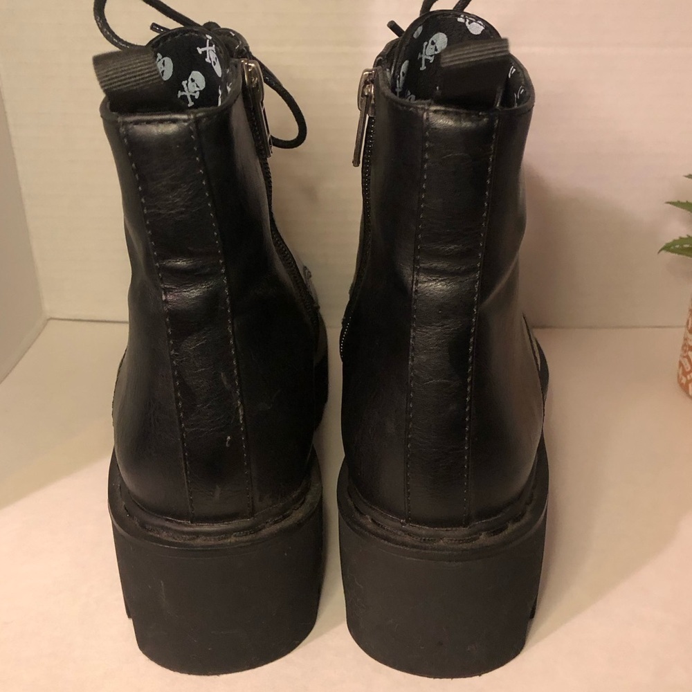 LAMODA Black Leather Platform Boots - Picture 8 of 16